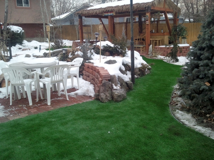 Fake Grass Laguna Beach, California Landscape Rock, Cold Weather