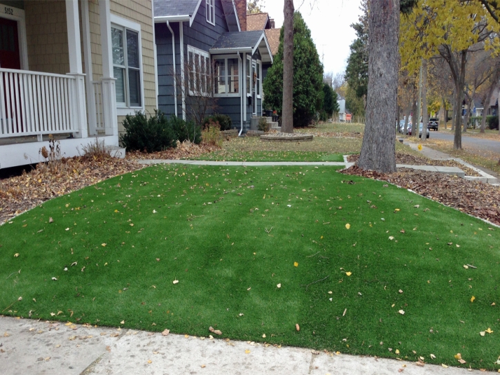 Grass Installation Laguna Beach, California Landscape Design, Front Yard Ideas